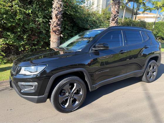 JEEP COMPASS 2.0 16V DIESEL LONGITUDE 4X4 AUTOMÁTICO JEEP COMPASS 2.0 16V DIESEL LONGITUDE 4X4 AUTOMÁTICO